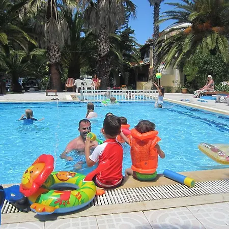 Marylin 2* Sidárion