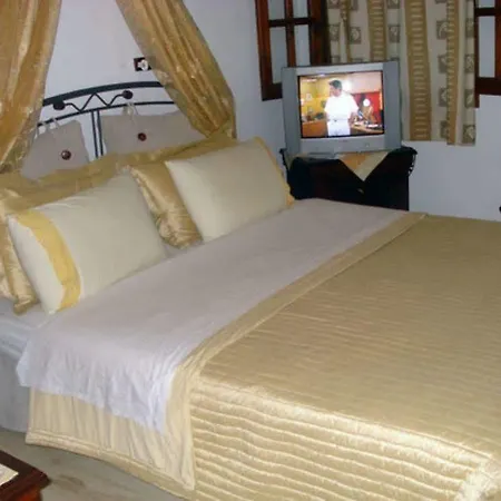 Marylin Lägenhetshotell 2*